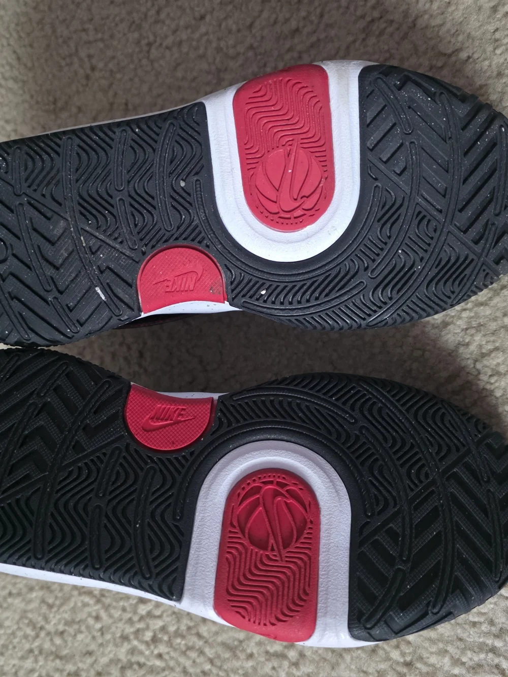 Nike Team Hustle D 11
